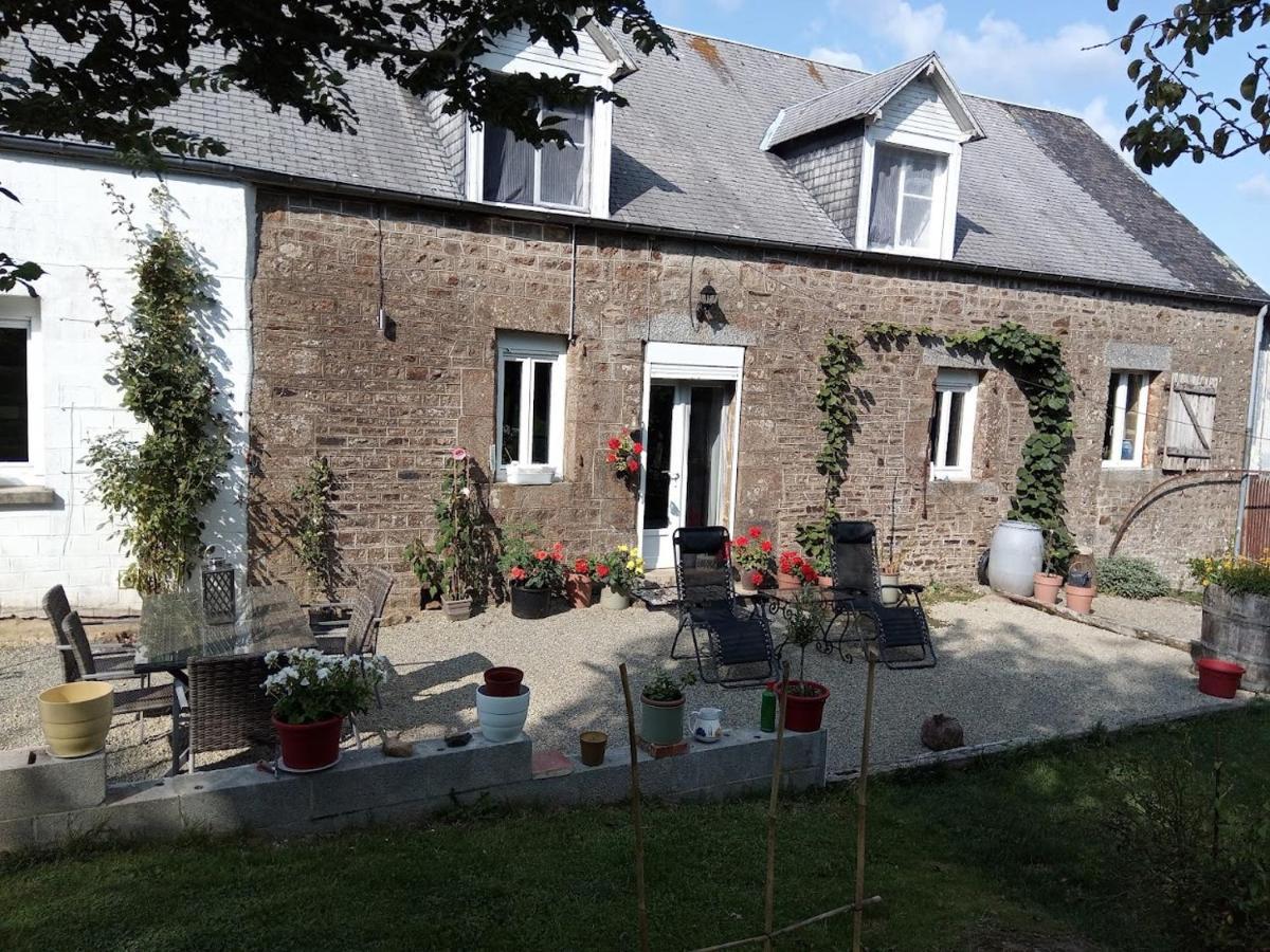 Le Chalange Bed & Breakfast Lapenty Bagian luar foto